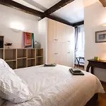 Luxury Floor 2br With Rooftop Views *