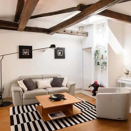 Luxury Floor 2br With Rooftop Views Paris