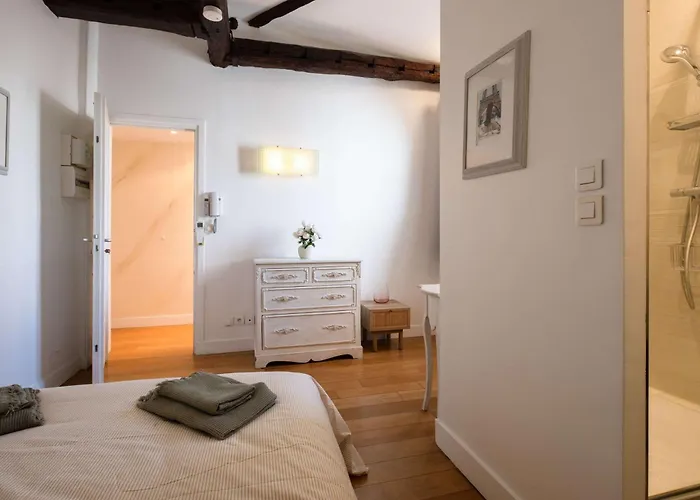 Apartment Luxury Floor 2br With Rooftop Views